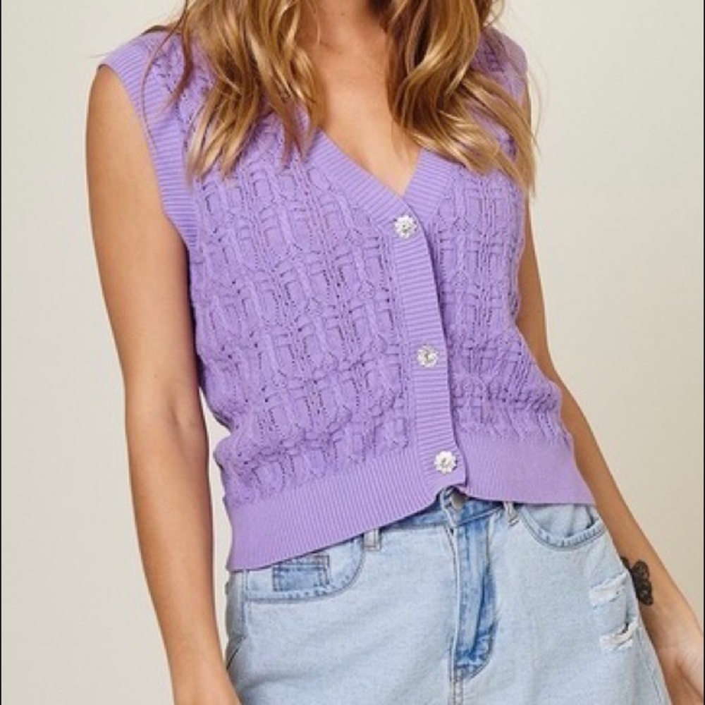 NEW Sweater Vest Cable Knit Cardigan Size Medium Lavender Rhinestone Buttons